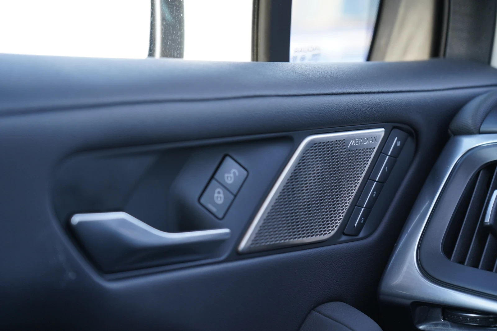 Jaguar I-Pace EV400* AWD* 1 *   | Mobile.bg   7