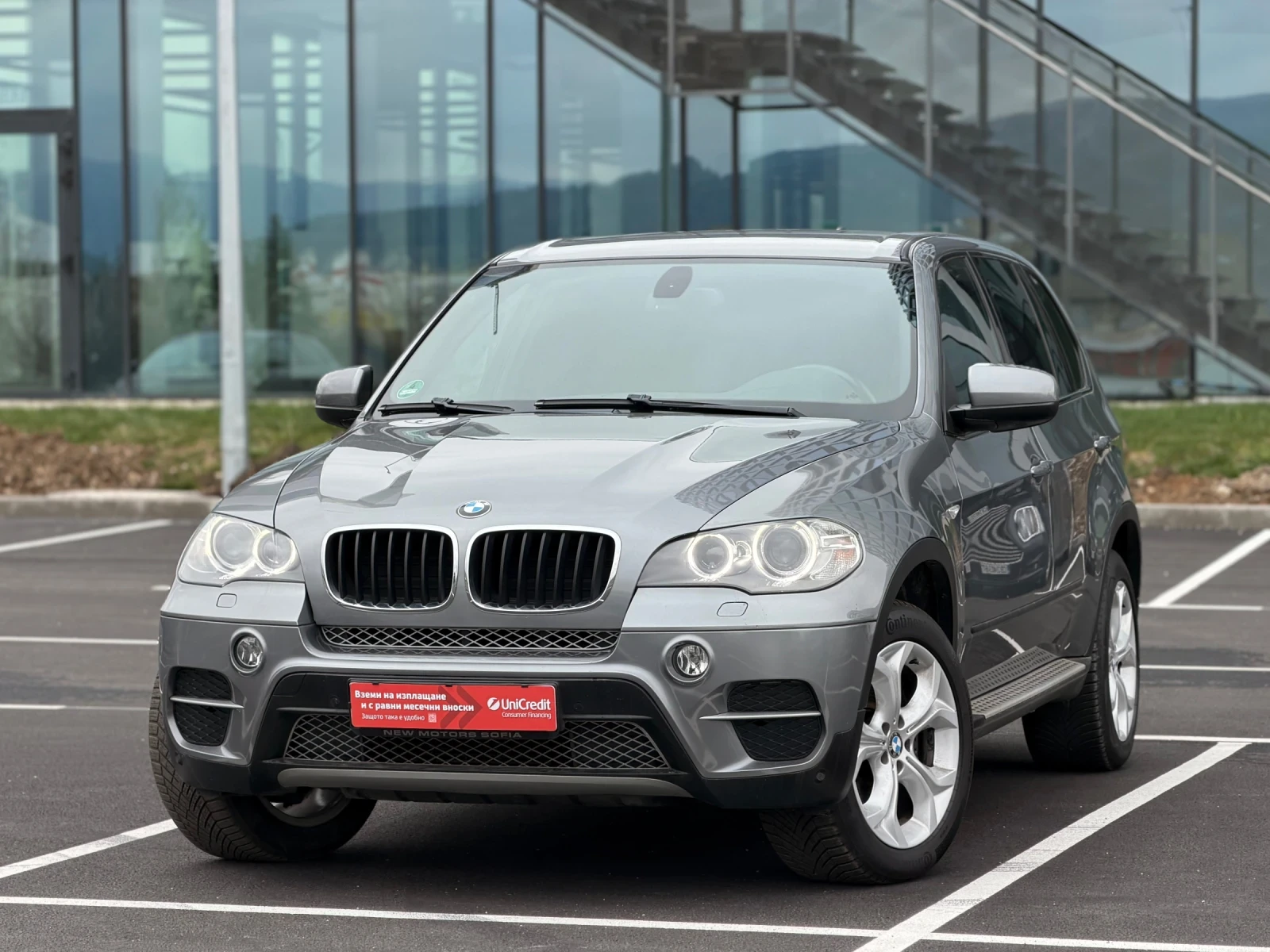 BMW X5 D-Сервизна история лизинг през Уникредит