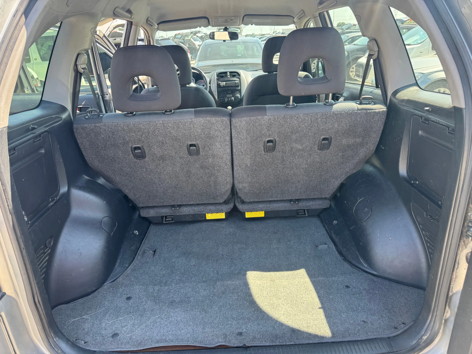 Toyota Rav4 2.0 D4D, снимка 14 - Автомобили и джипове - 55502617