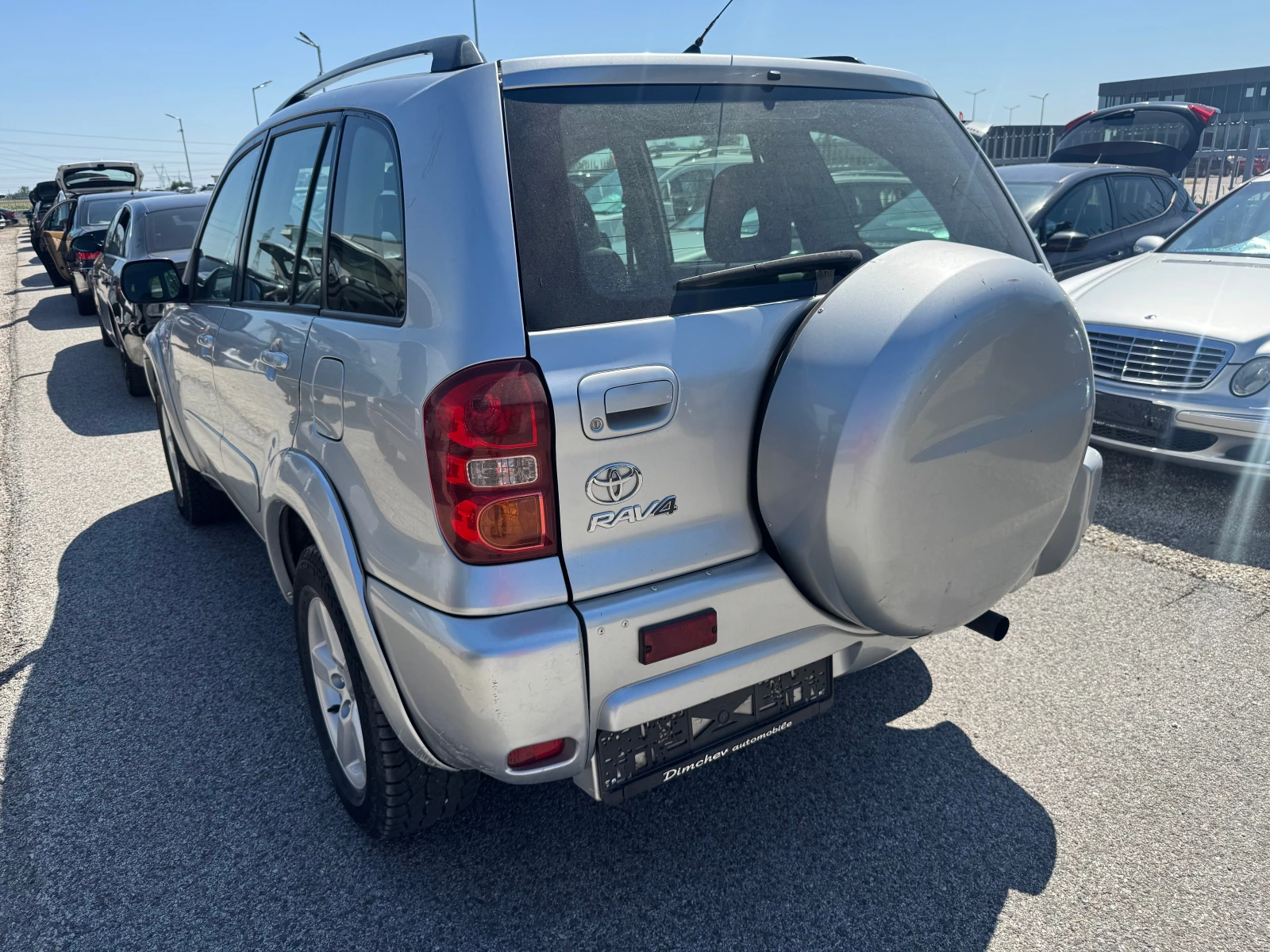 Toyota Rav4 2.0 D4D, снимка 5 - Автомобили и джипове - 55502617