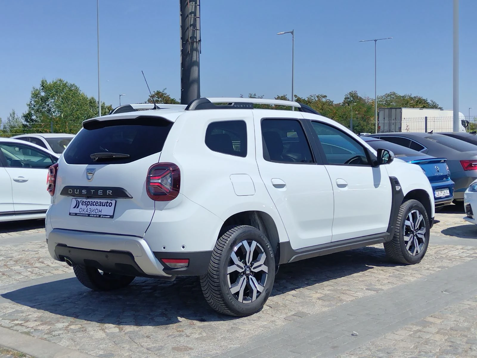 Dacia Duster 1.5dCi/115к.с./4x4/Prestige, снимка 4 - Автомобили и джипове - 55790806