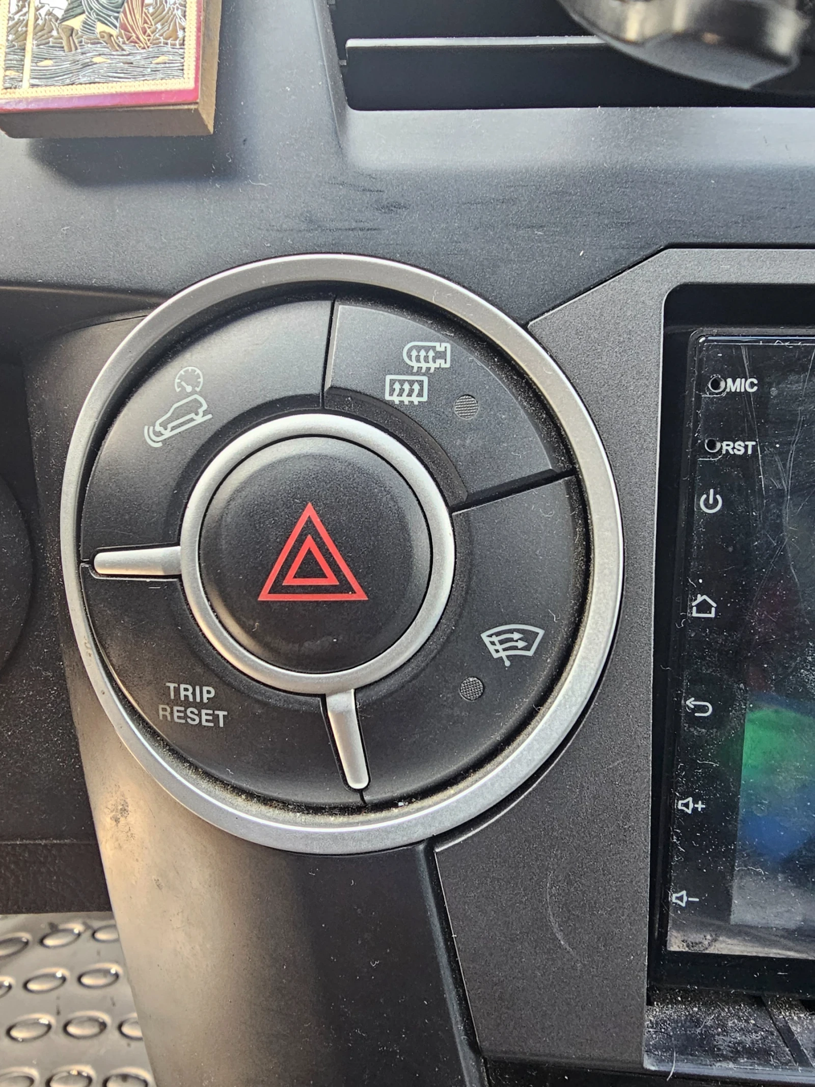 SsangYong Kyron, снимка 14 - Автомобили и джипове - 56058043