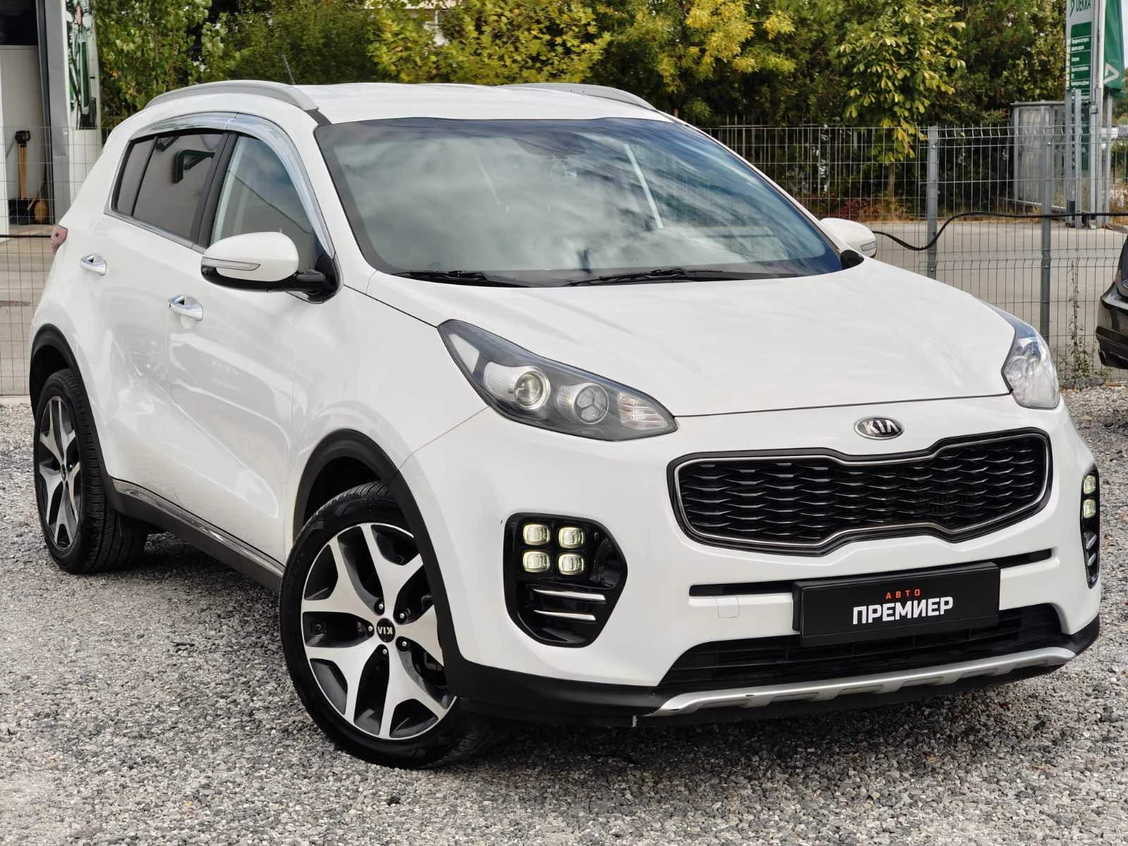Kia Sportage 2.0CRDI-4WD-6М.ГАРАНЦИЯ-ОТЛИЧНО СЪСТОЯНИЕ!, снимка 3 - Автомобили и джипове - 56083288