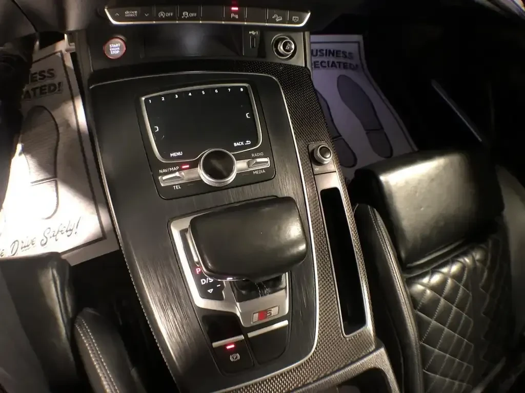 Audi SQ5 3.0 TFSI quattro Technik S-Line | HUD | B&O, снимка 11 - Автомобили и джипове - 56221797