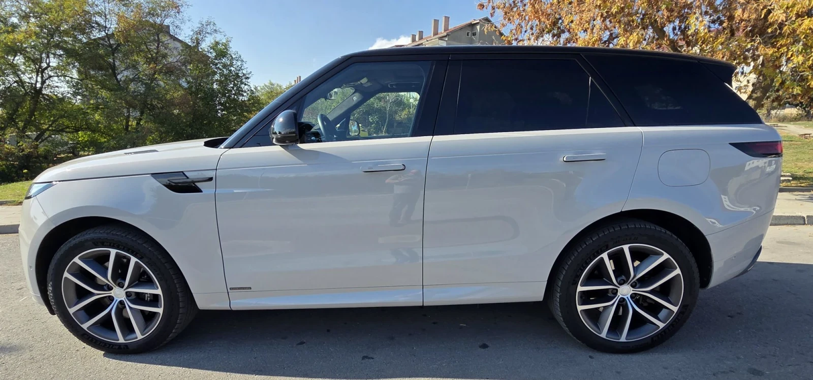 Land Rover Range Rover Sport P550e, снимка 6 - Автомобили и джипове - 56705314
