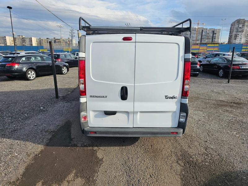 Renault Trafic 2.0d, снимка 4 - Бусове и автобуси - 48882127