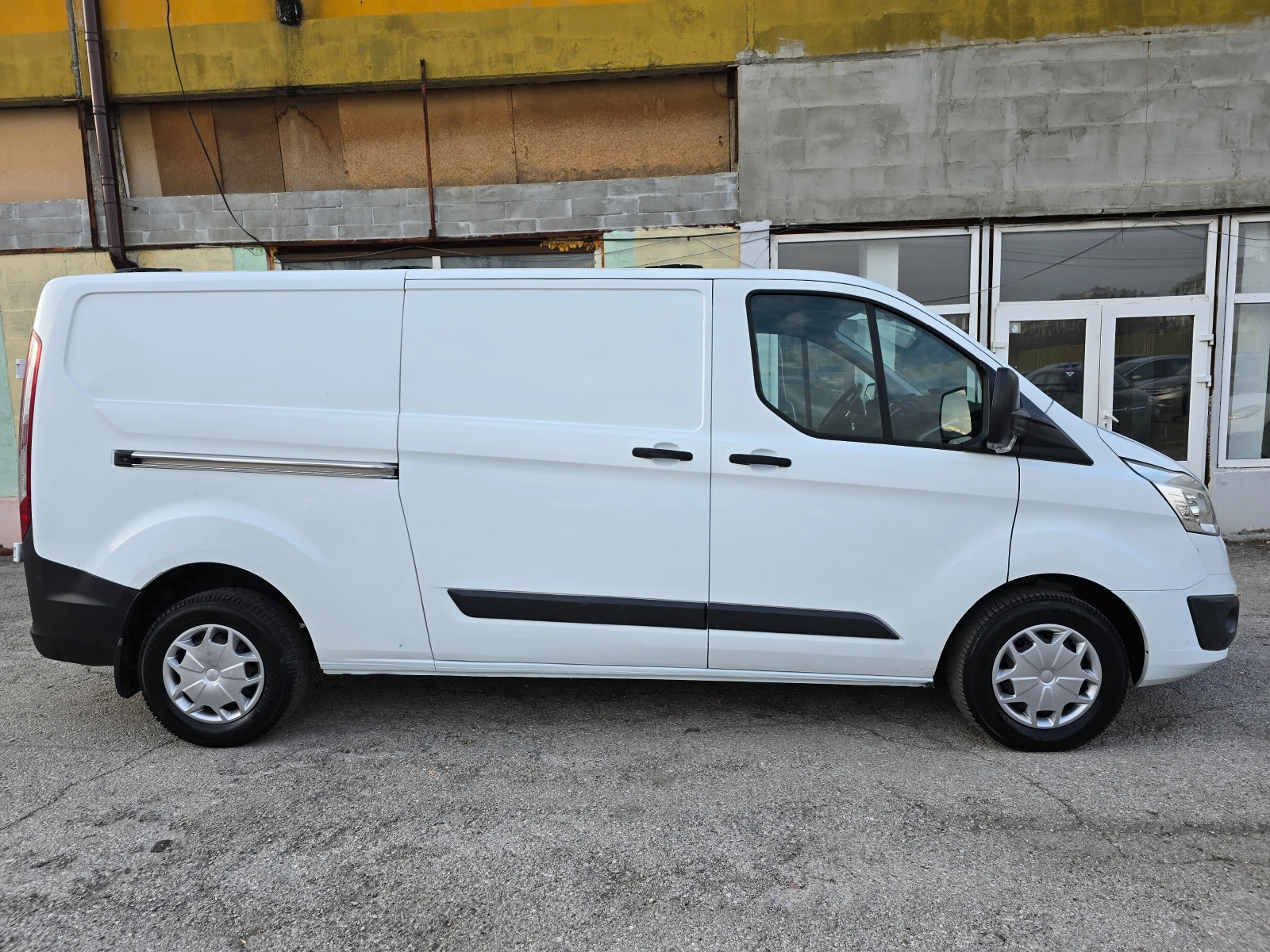 Ford Transit 2.0TDI KLIMA ITALY - изображение 5