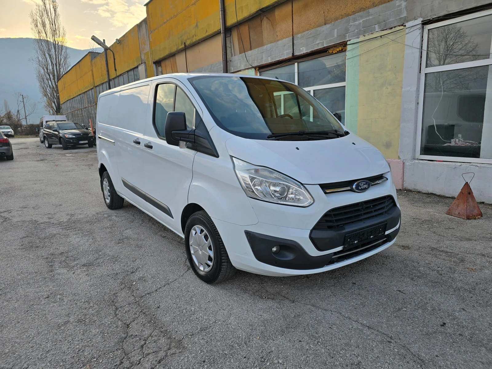 Ford Transit 2.0TDI KLIMA ITALY - изображение 4