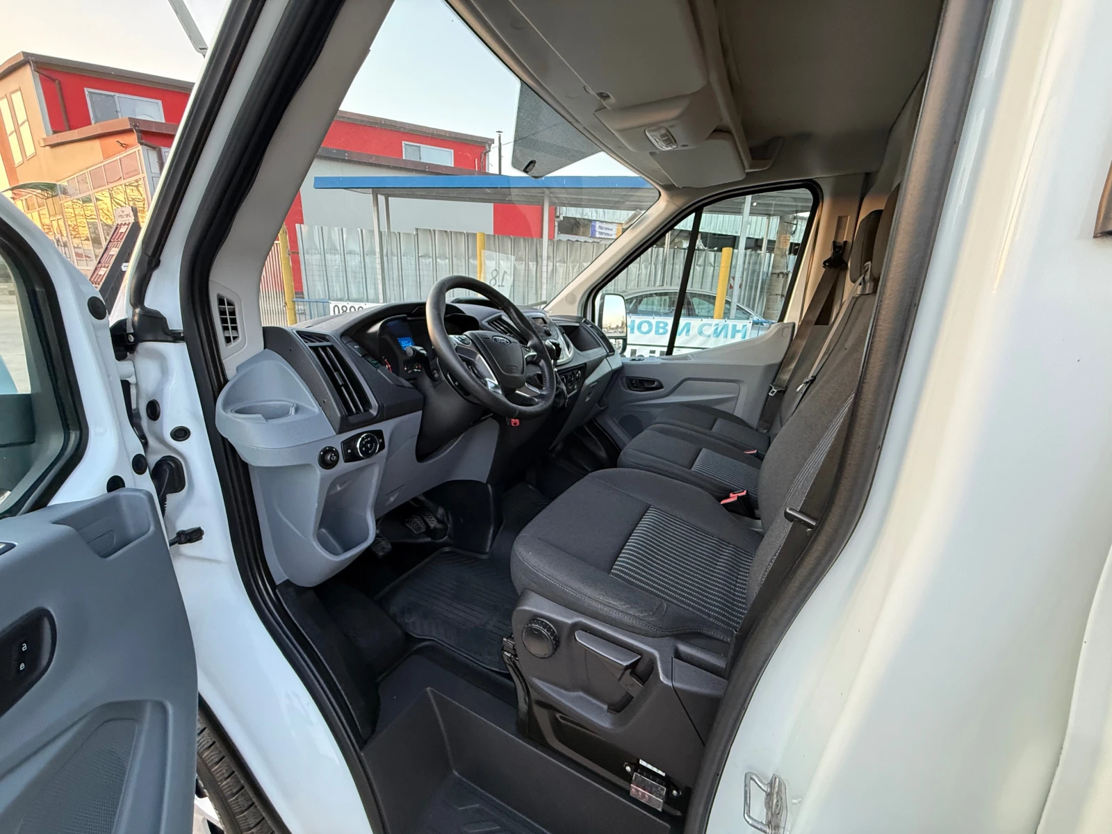 Ford Transit 2.0 TDCI ЕВРО 6, снимка 9 - Бусове и автобуси - 53889922