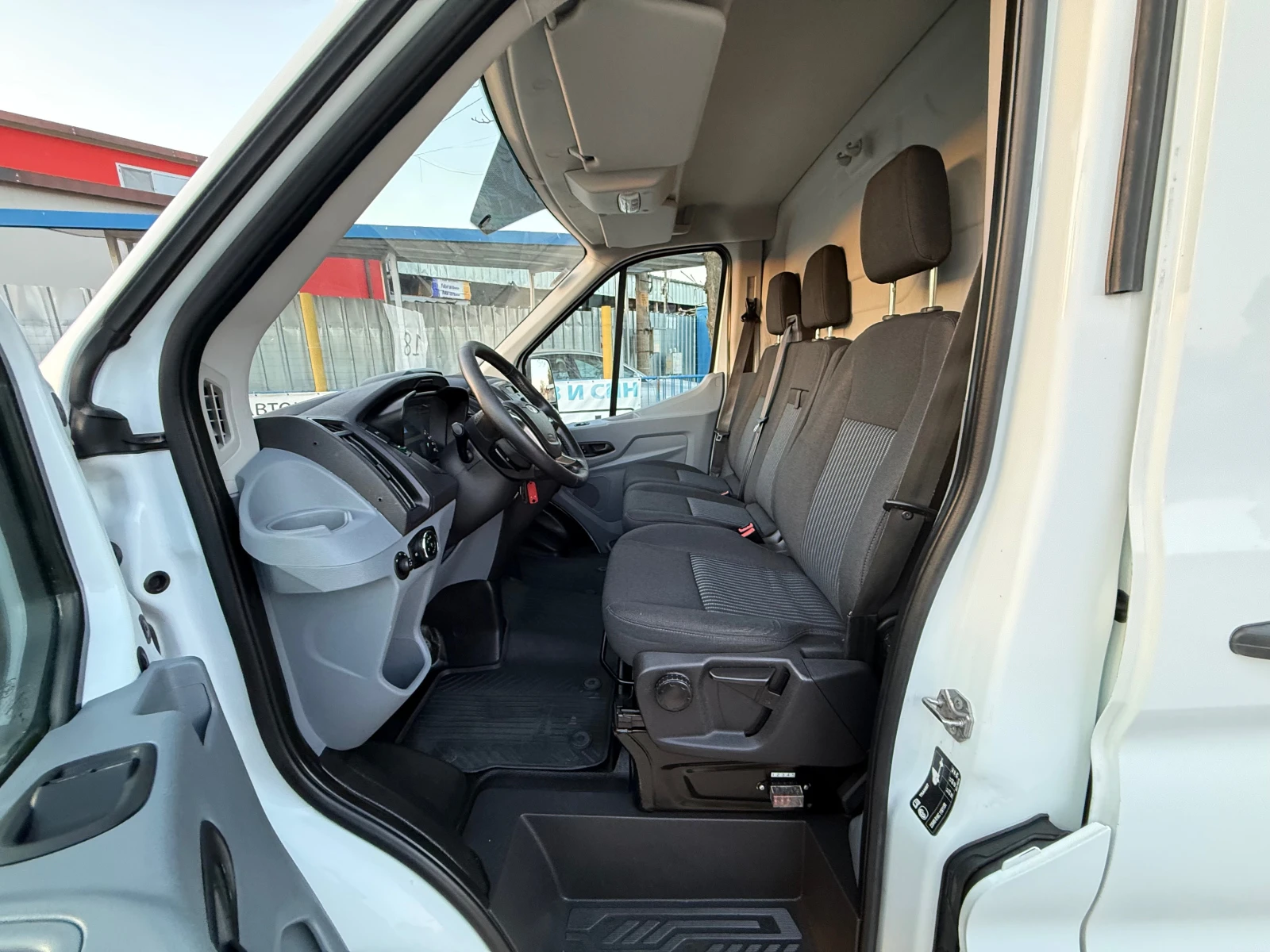 Ford Transit 2.0 TDCI ЕВРО 6, снимка 8 - Бусове и автобуси - 53889922
