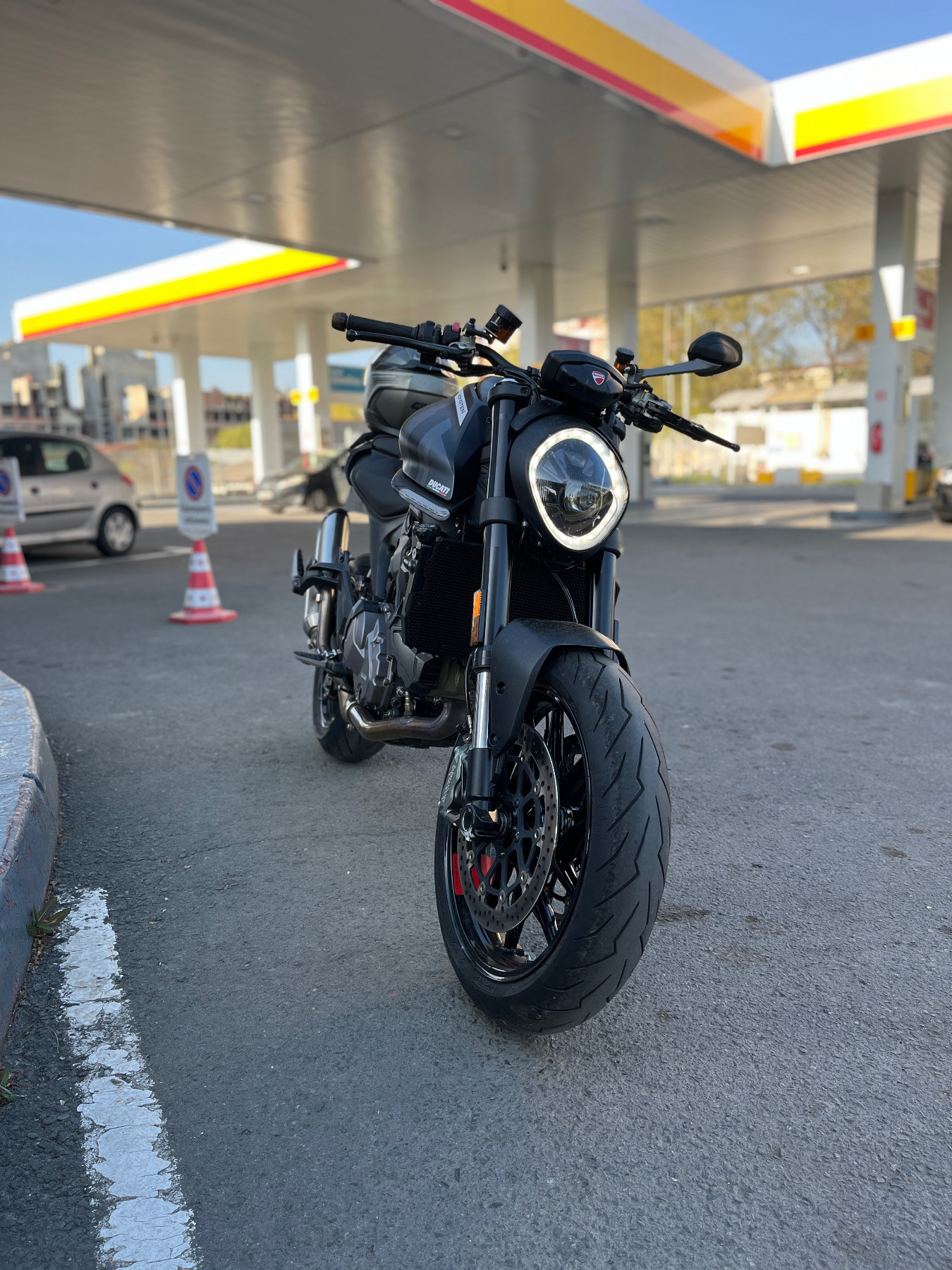 Ducati Monster 937 - изображение 1
