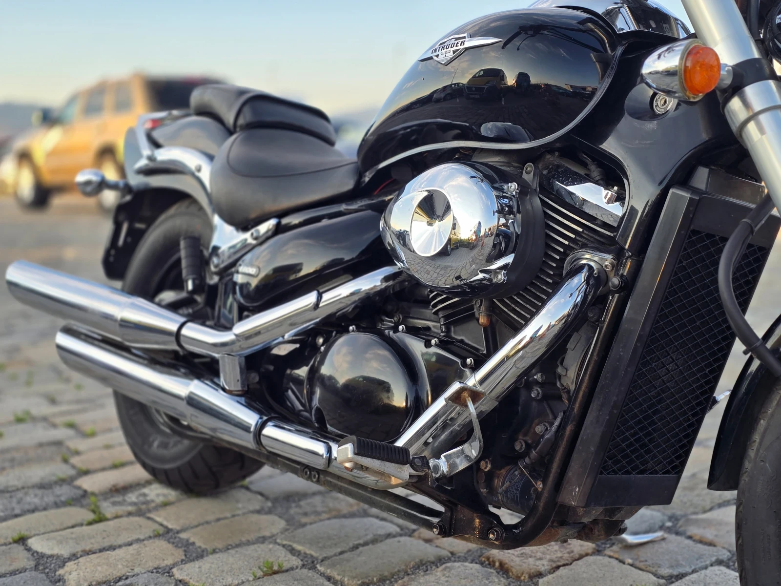 Suzuki Intruder M 800 2006 година 32000 км. - изображение 9