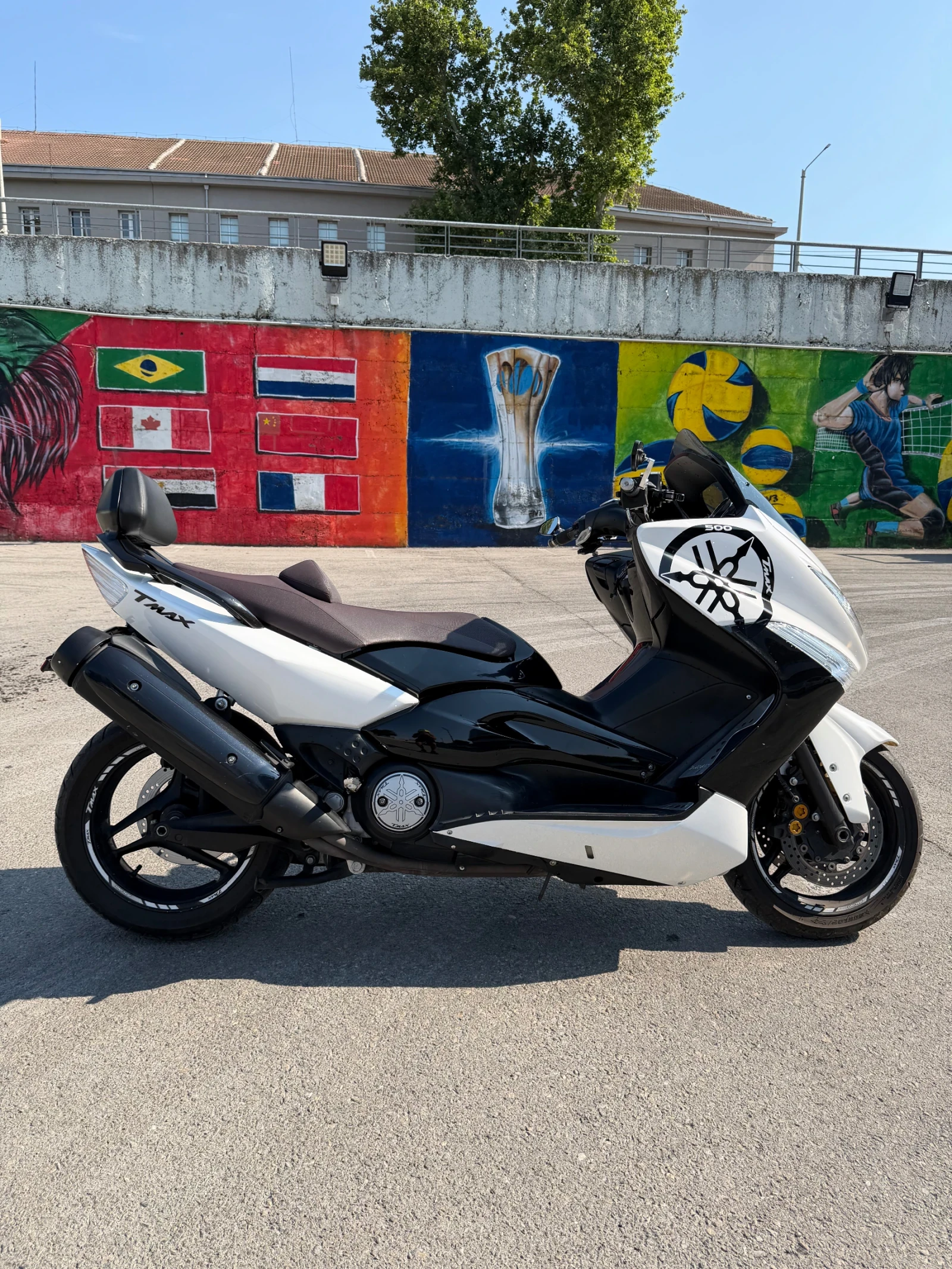 Yamaha T-max