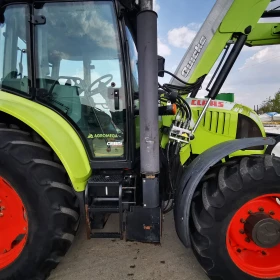 Трактор Claas Arion 540 , снимка 4