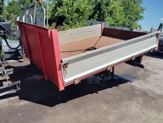 Тристранен самосвален кош , снимка 2 - Части - 51072256