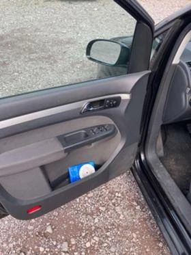 VW Touran 2,0 170 коня *на части*, снимка 6