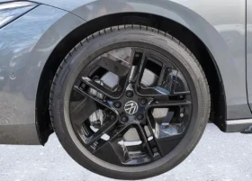VW Passat Variant 2.0 TSI 4Motion = R-Line = Гаранция, снимка 3