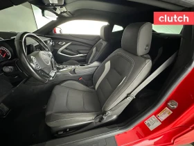 Chevrolet Camaro 1LT Coupe RWD, снимка 15