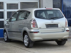 Toyota Corolla verso 2.0DIESEL, снимка 4 - Автомобили и джипове - 53611152