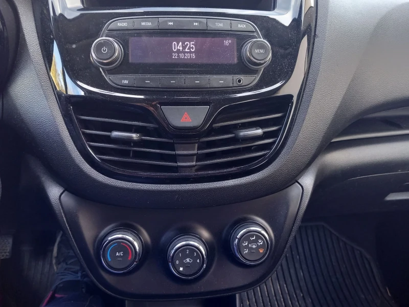 Opel Karl 1.0i, снимка 10 - Автомобили и джипове - 51809357