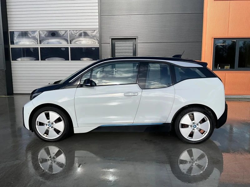 BMW i3 120Ah Термопомпа* LED, снимка 3 - Автомобили и джипове - 45191460