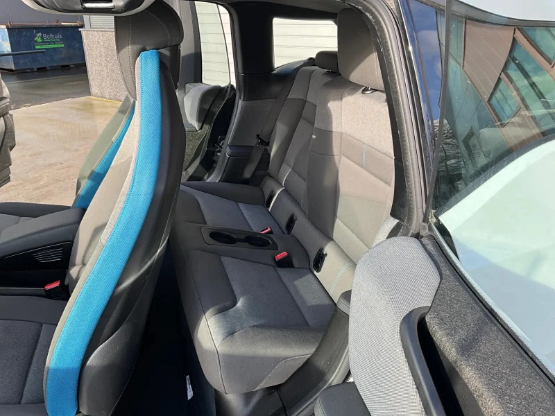 BMW i3 120Ah Термопомпа* LED, снимка 13 - Автомобили и джипове - 45191460