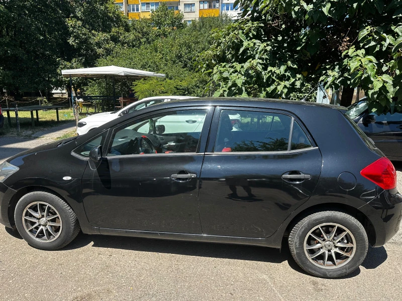 Toyota Auris 1.4, снимка 8 - Автомобили и джипове - 47556399