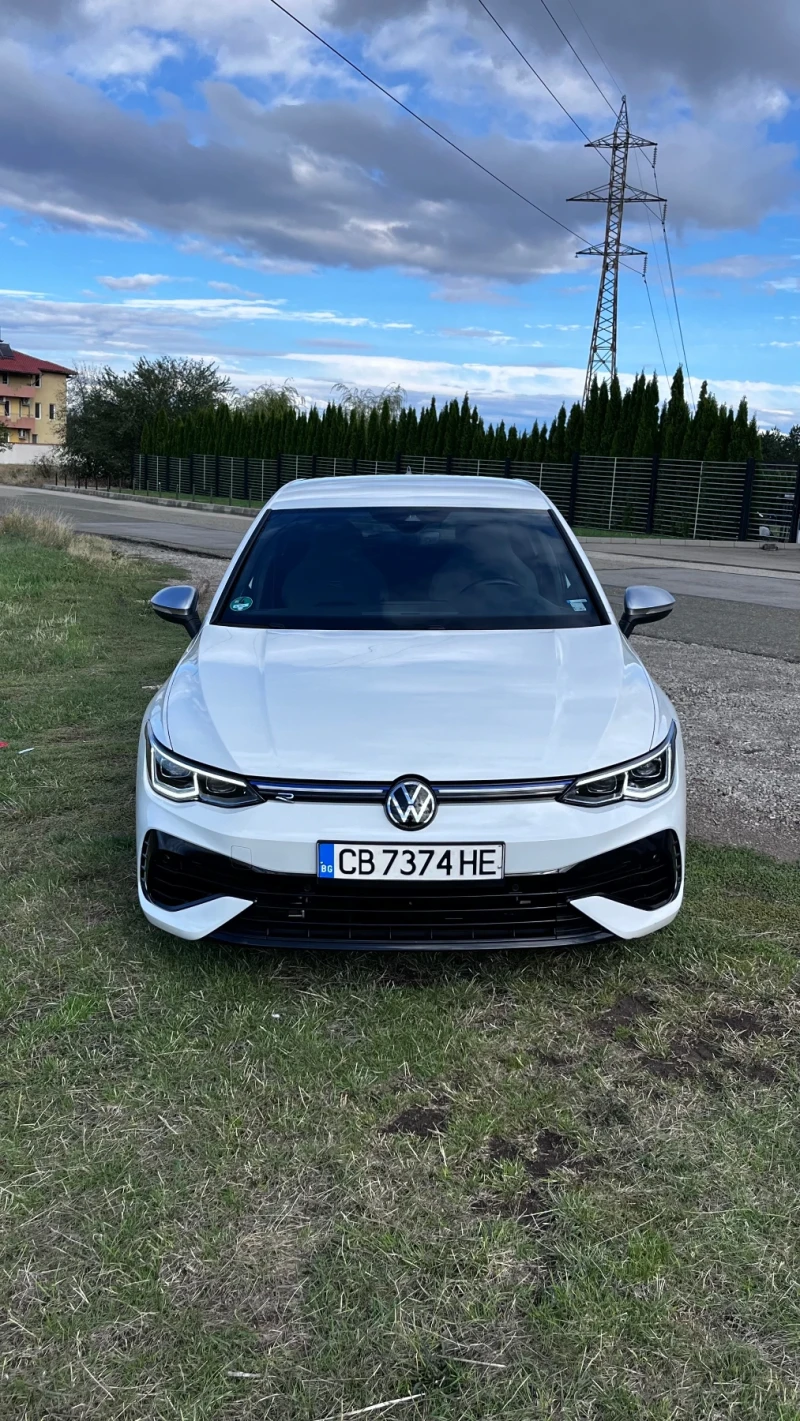 VW Golf 8 R, снимка 2 - Автомобили и джипове - 47549748