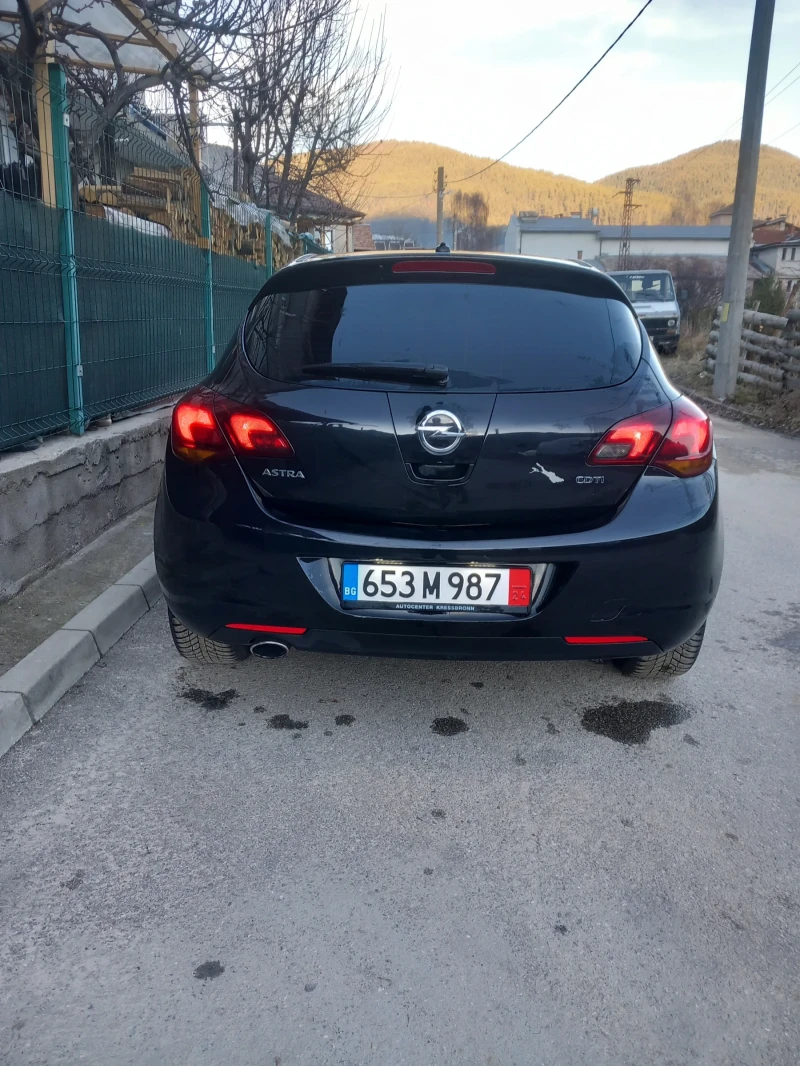 Opel Astra 2.0cdti, снимка 3 - Автомобили и джипове - 48910410