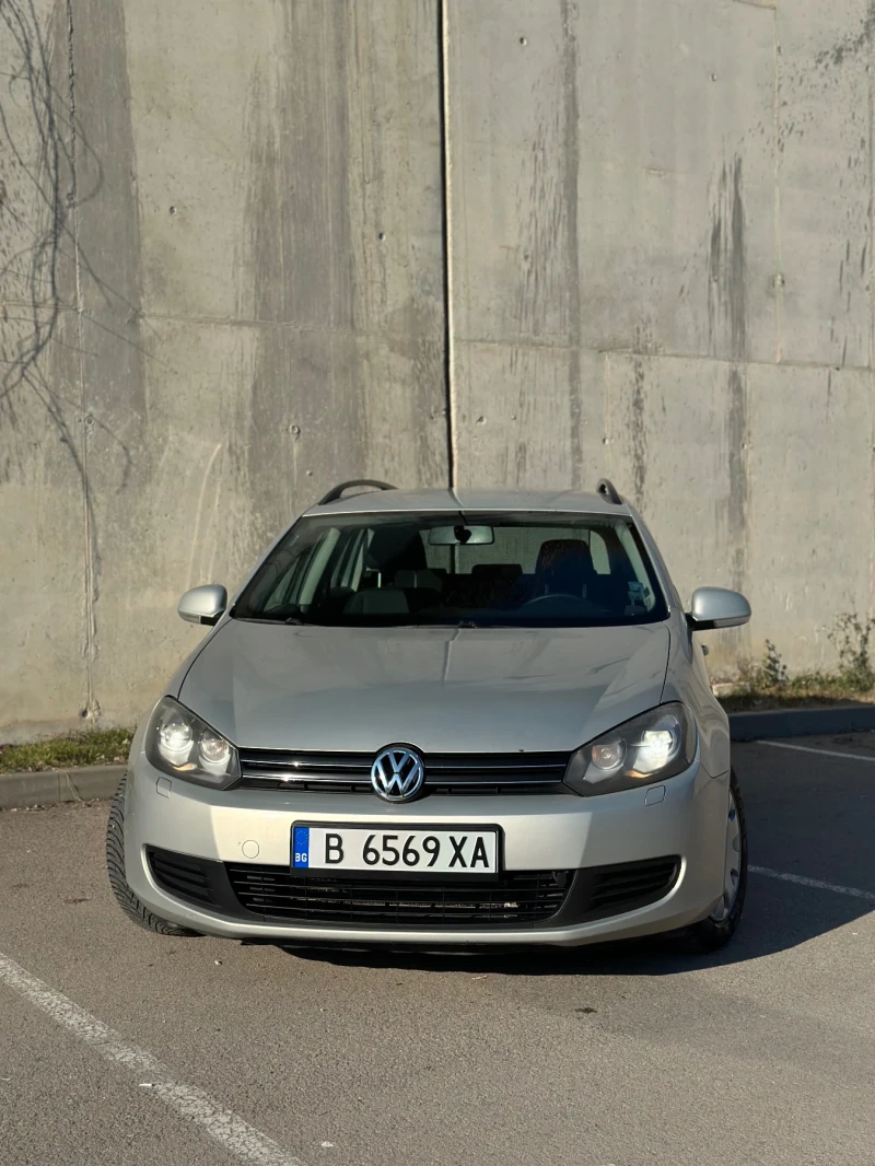 VW Golf 1.6 TDI, снимка 3 - Автомобили и джипове - 49263873