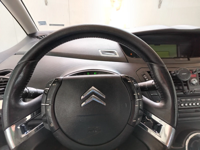 Citroen C4 Picasso, снимка 9 - Автомобили и джипове - 52355940