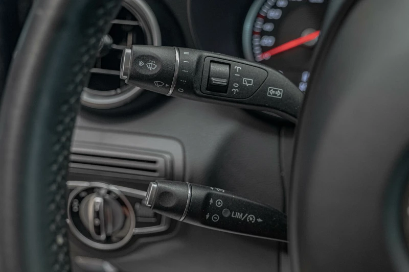 Mercedes-Benz C 220 4MATIC/Панорама/Подгрев/Collision Prevention Assis, снимка 13 - Автомобили и джипове - 51294111