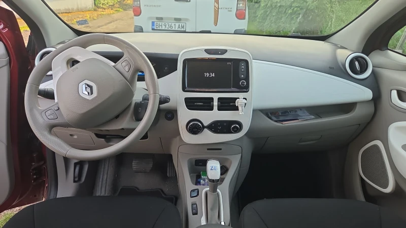 Renault Zoe 41kw , снимка 13 - Автомобили и джипове - 52635042