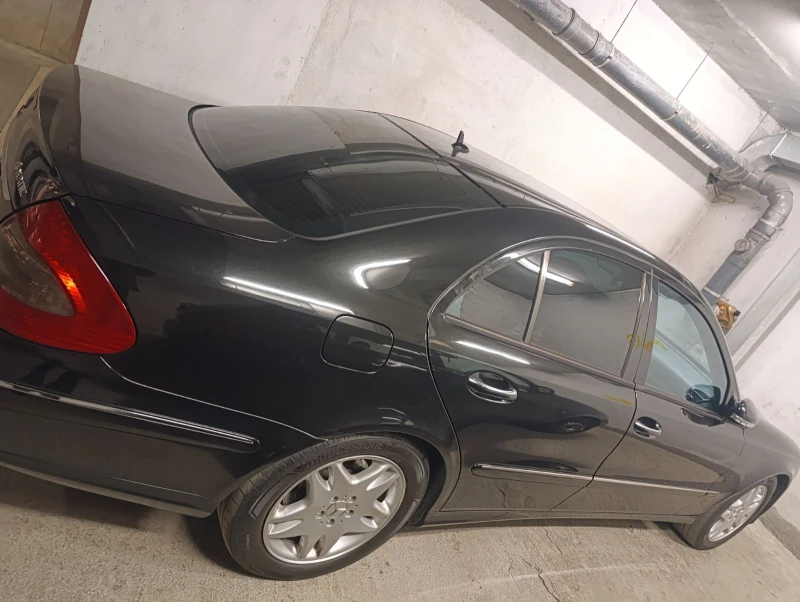 Mercedes-Benz E 280, снимка 13 - Автомобили и джипове - 52932512