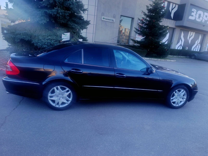 Mercedes-Benz E 280, снимка 4 - Автомобили и джипове - 52932512