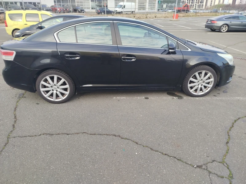 Toyota Avensis Седан t27 d4, снимка 3 - Автомобили и джипове - 53099931