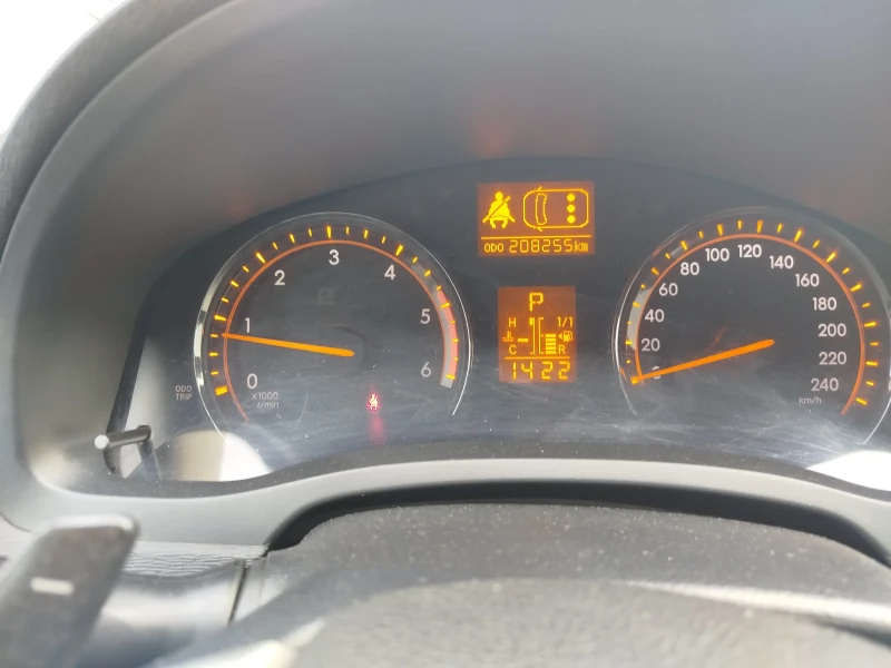 Toyota Avensis Седан t27 d4, снимка 5 - Автомобили и джипове - 53099931