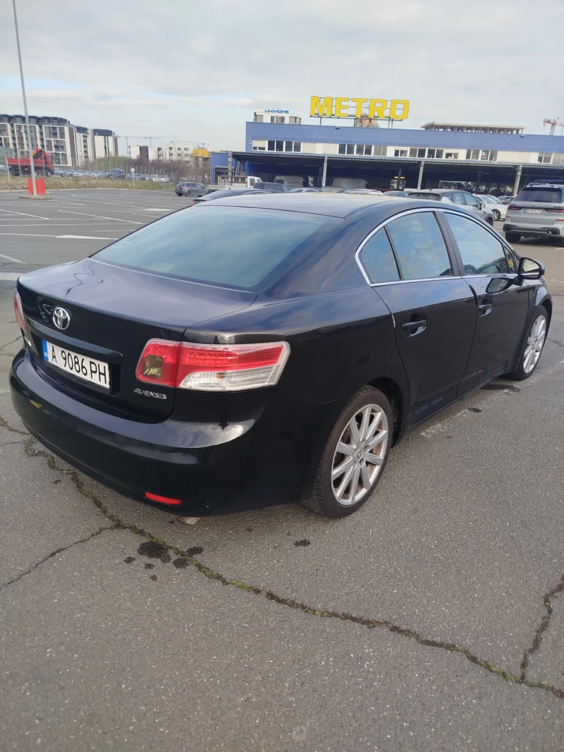 Toyota Avensis Седан t27 d4, снимка 4 - Автомобили и джипове - 53099931