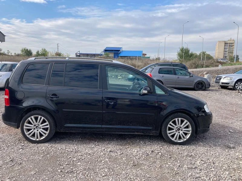 VW Touran 2,0 170 коня *на части*, снимка 3 - Автомобили и джипове - 34502266