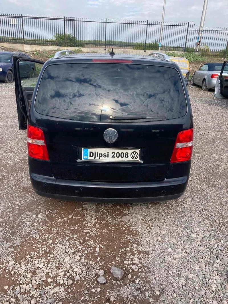 VW Touran 2,0 170 коня *на части*, снимка 9 - Автомобили и джипове - 34502266