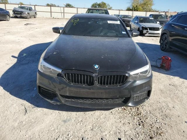 BMW 540 M-Sport* Harman/Kardon* Хедъп* Подгрев* Камери* , снимка 5 - Автомобили и джипове - 48177201