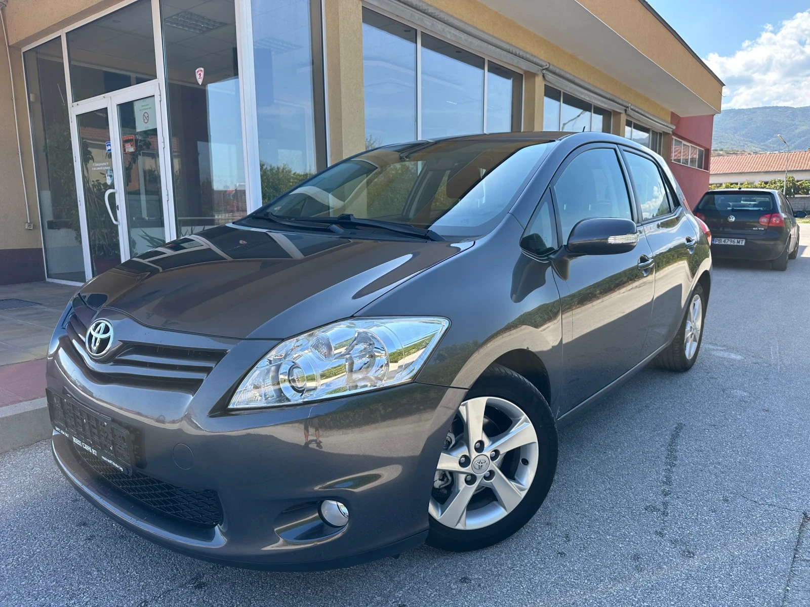 Toyota Auris 1.6vvt-i/132кс/Германия/Подгрев/Климатроник - [1] 