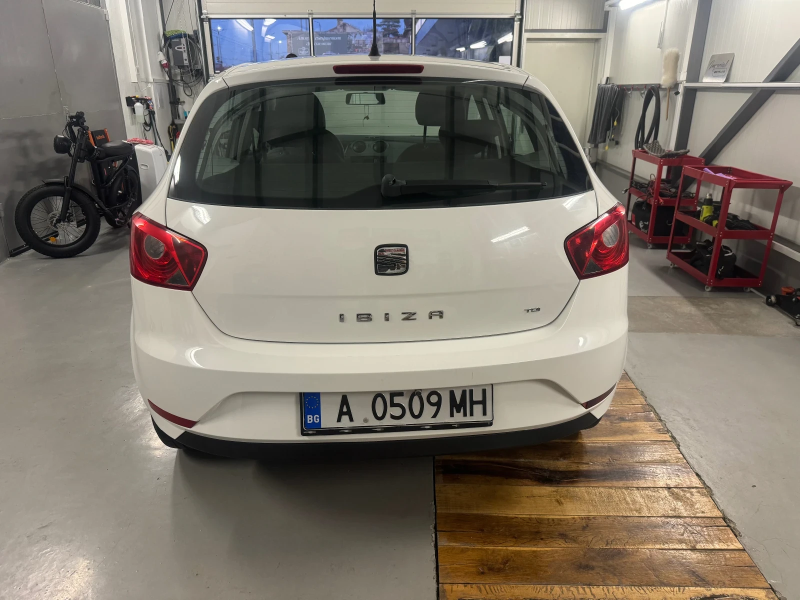 Seat Ibiza 1, 6 TDI  - изображение 6