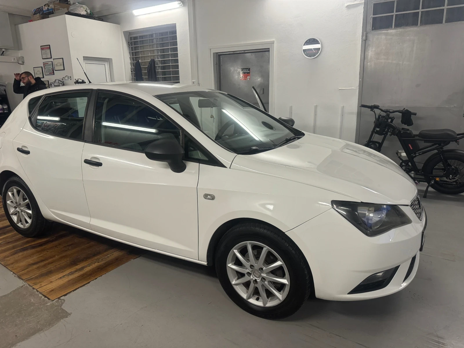 Seat Ibiza 1, 6 TDI  - изображение 3