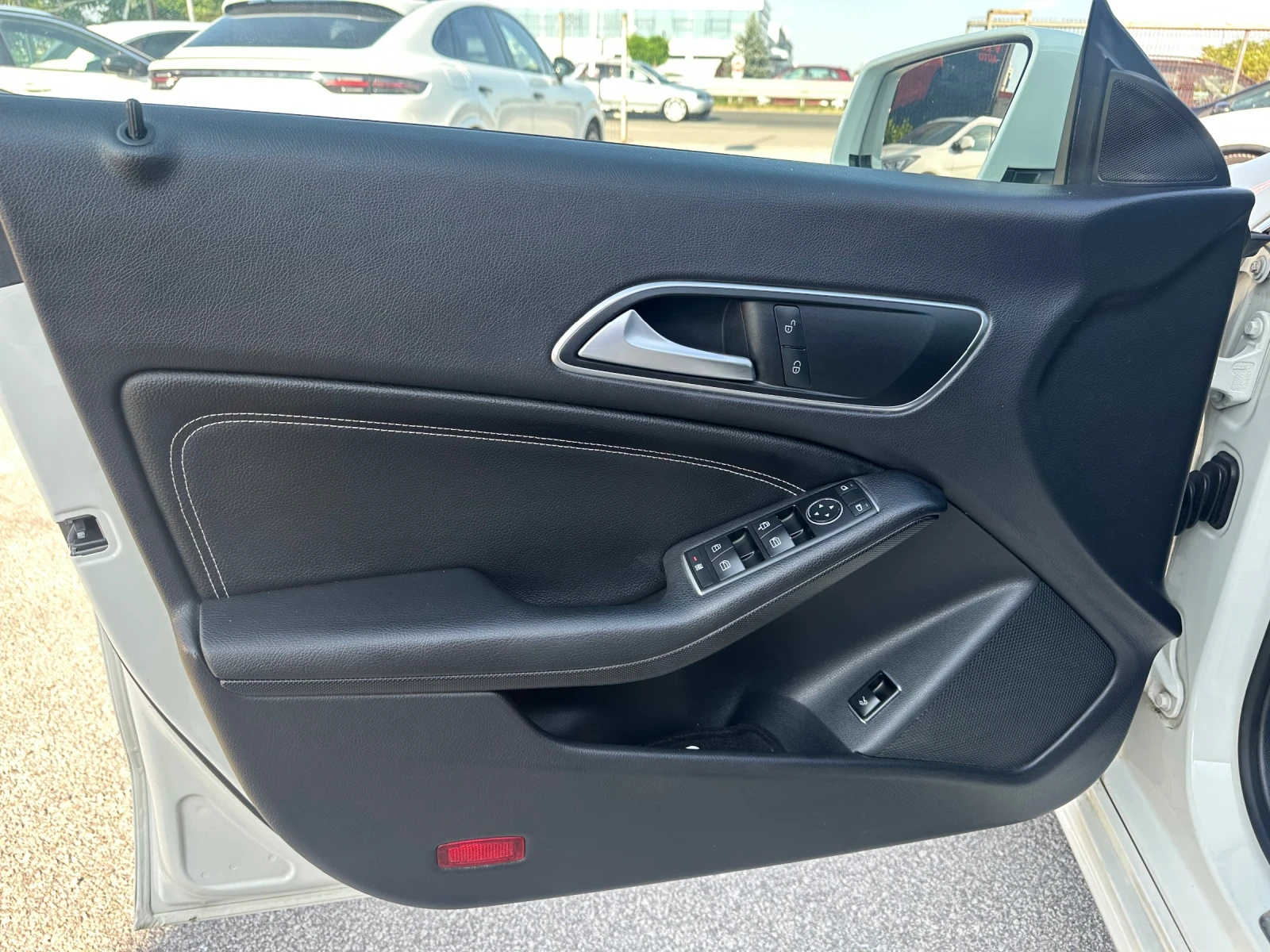 Mercedes-Benz CLA 180 cdi Executive 7Gtronic Facelift - изображение 7