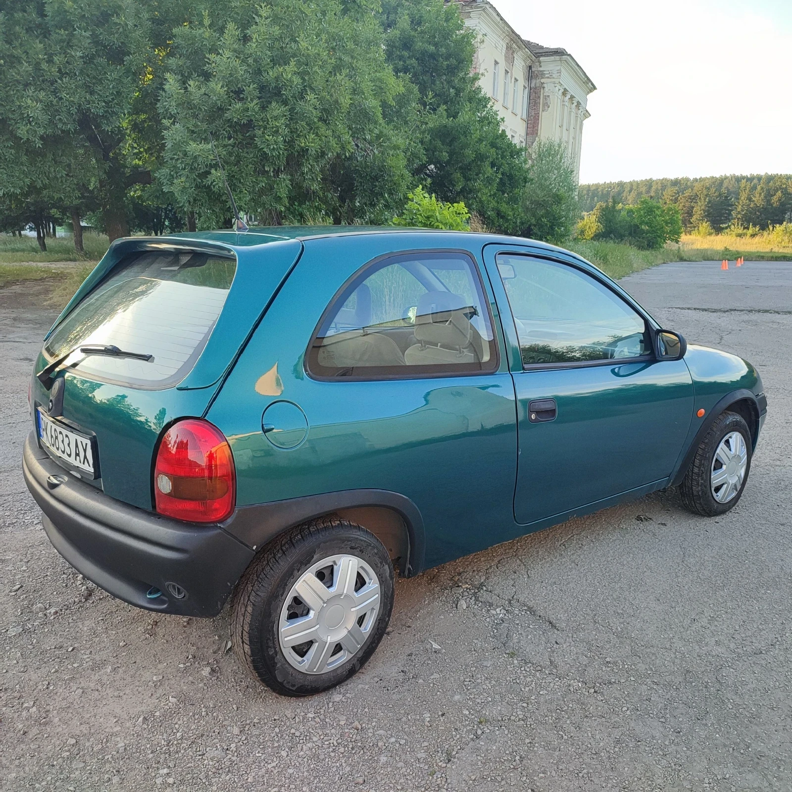 Opel Corsa 1200 - изображение 4