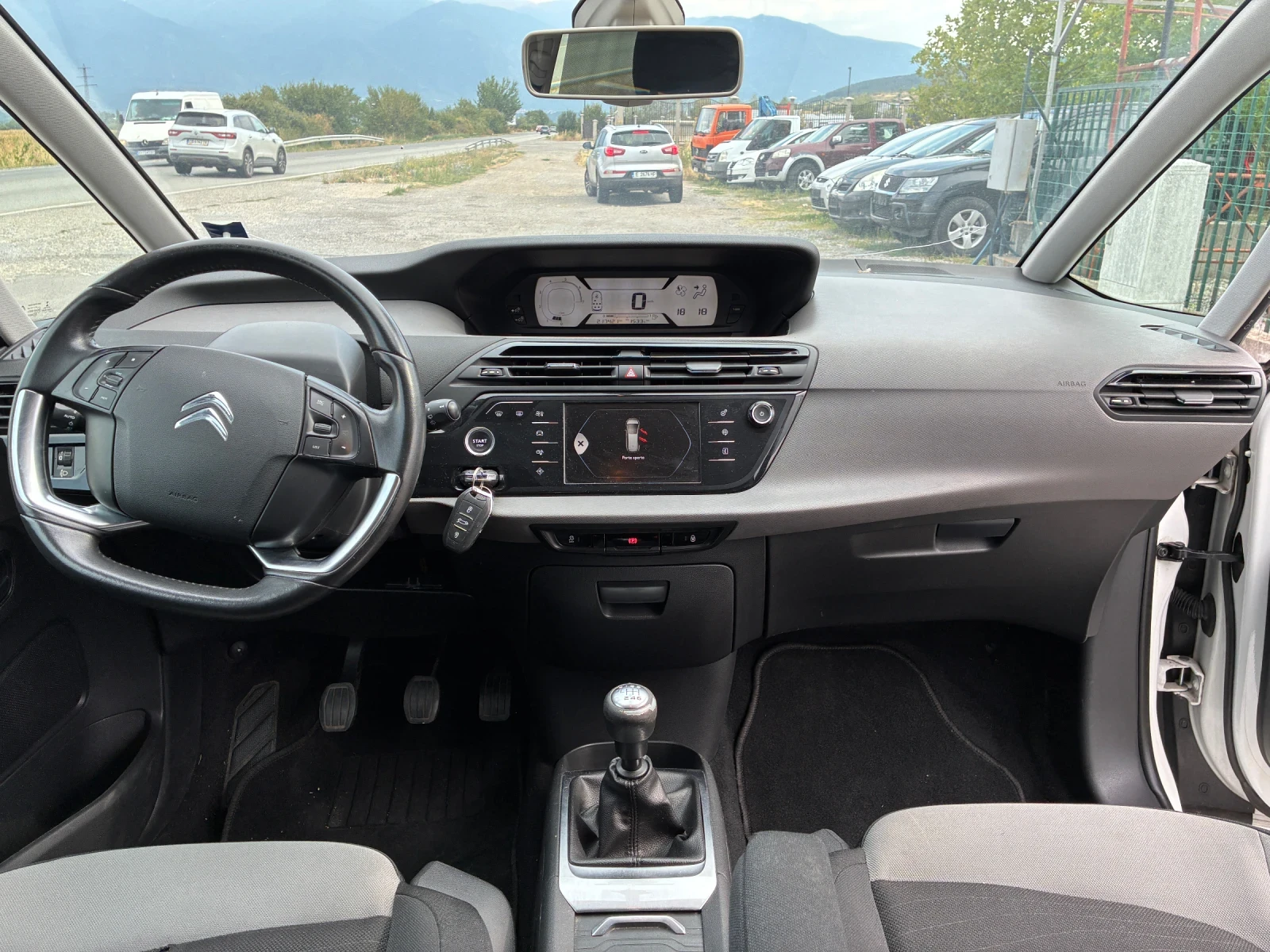 Citroen C4 Picasso  - изображение 8