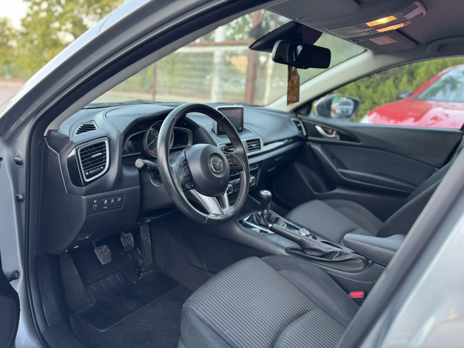 Mazda 3 2.0i 120k.c EURO 5B  - изображение 5