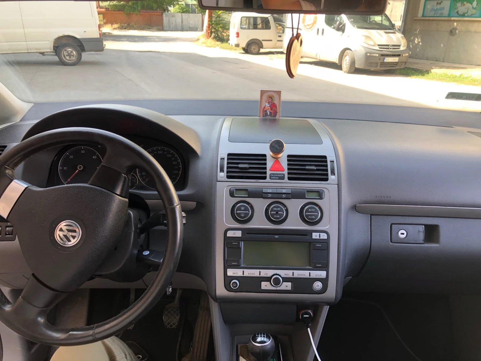 VW Touran Touran - изображение 7