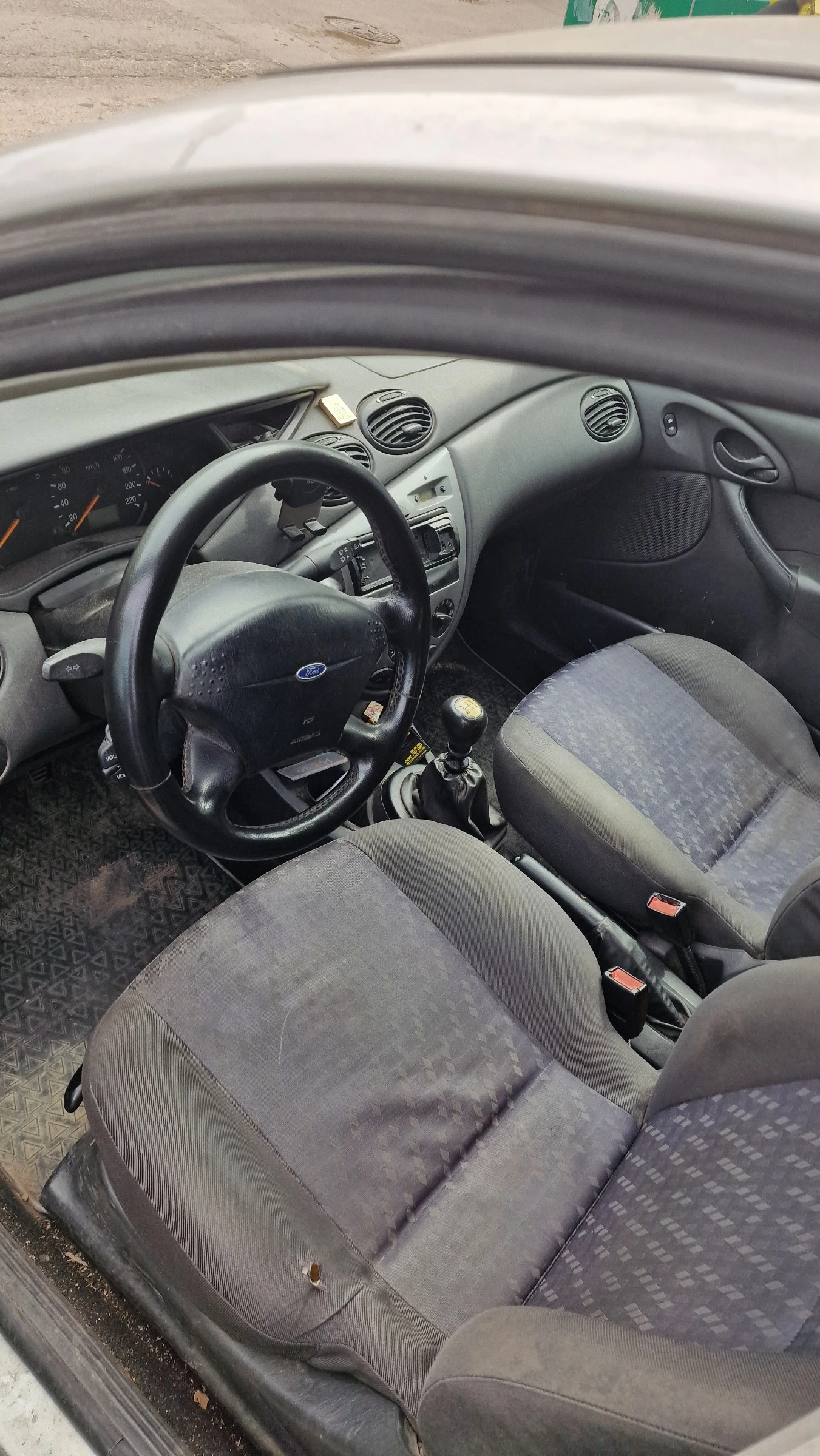 Ford Focus 1.8 - изображение 5